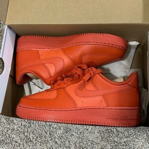 Women’s Air Force 1 ‘07 - Orange